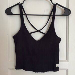 Vuori Black ribbed V-neck